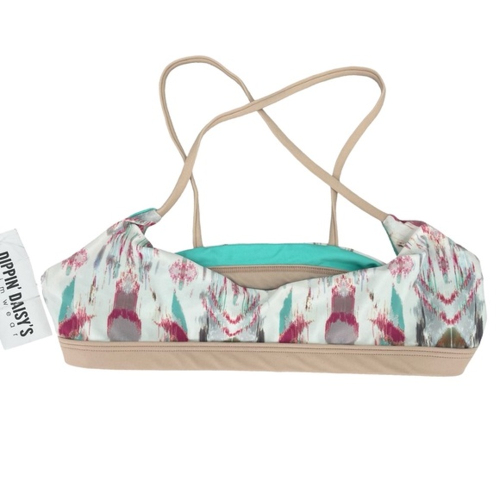 ✨NWT Dippin Daisy’s bikini top small